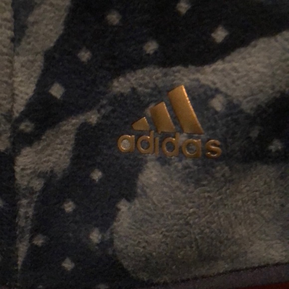 Addias - Picture 5 of 5